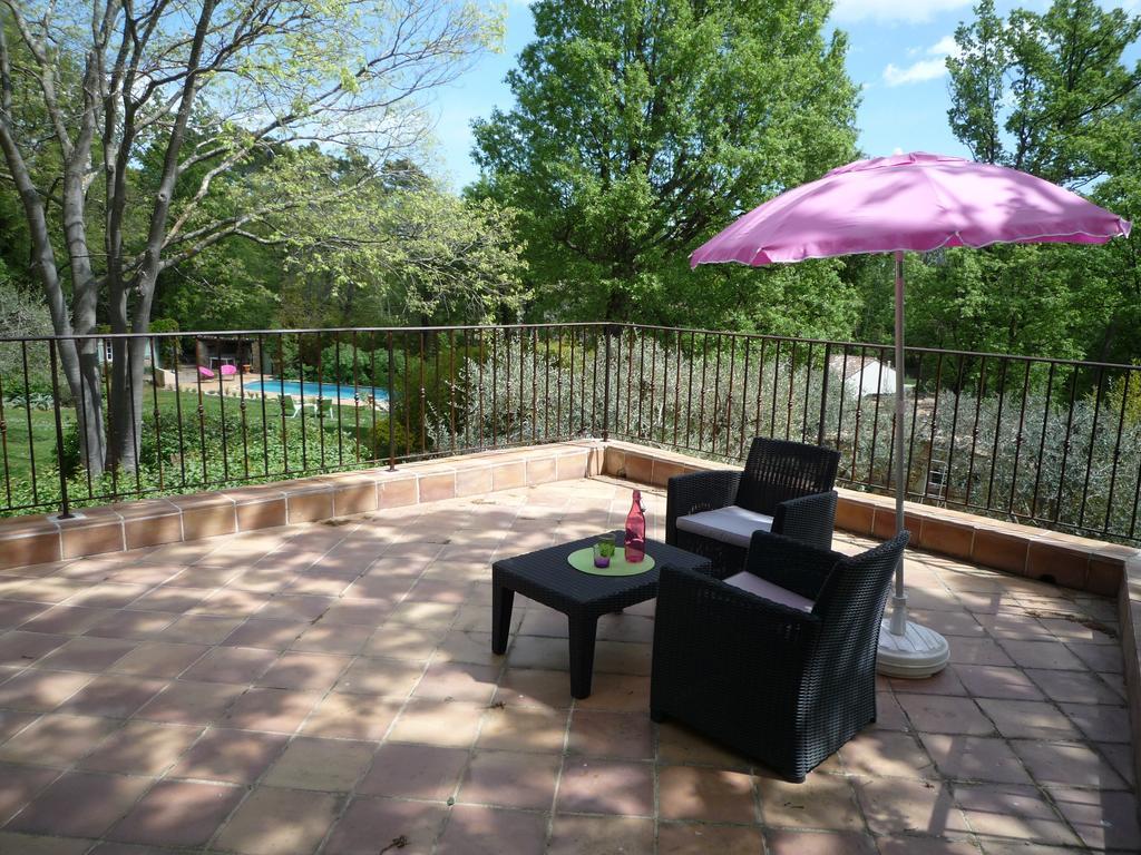 La Rose Des Vents Bed & Breakfast Montauroux Dış mekan fotoğraf