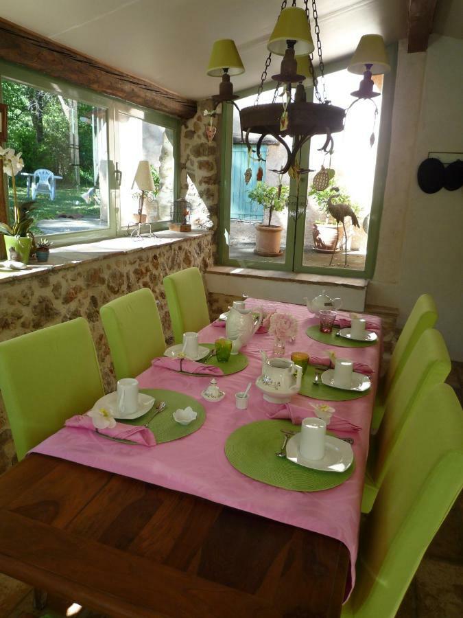 La Rose Des Vents Bed & Breakfast Montauroux Dış mekan fotoğraf