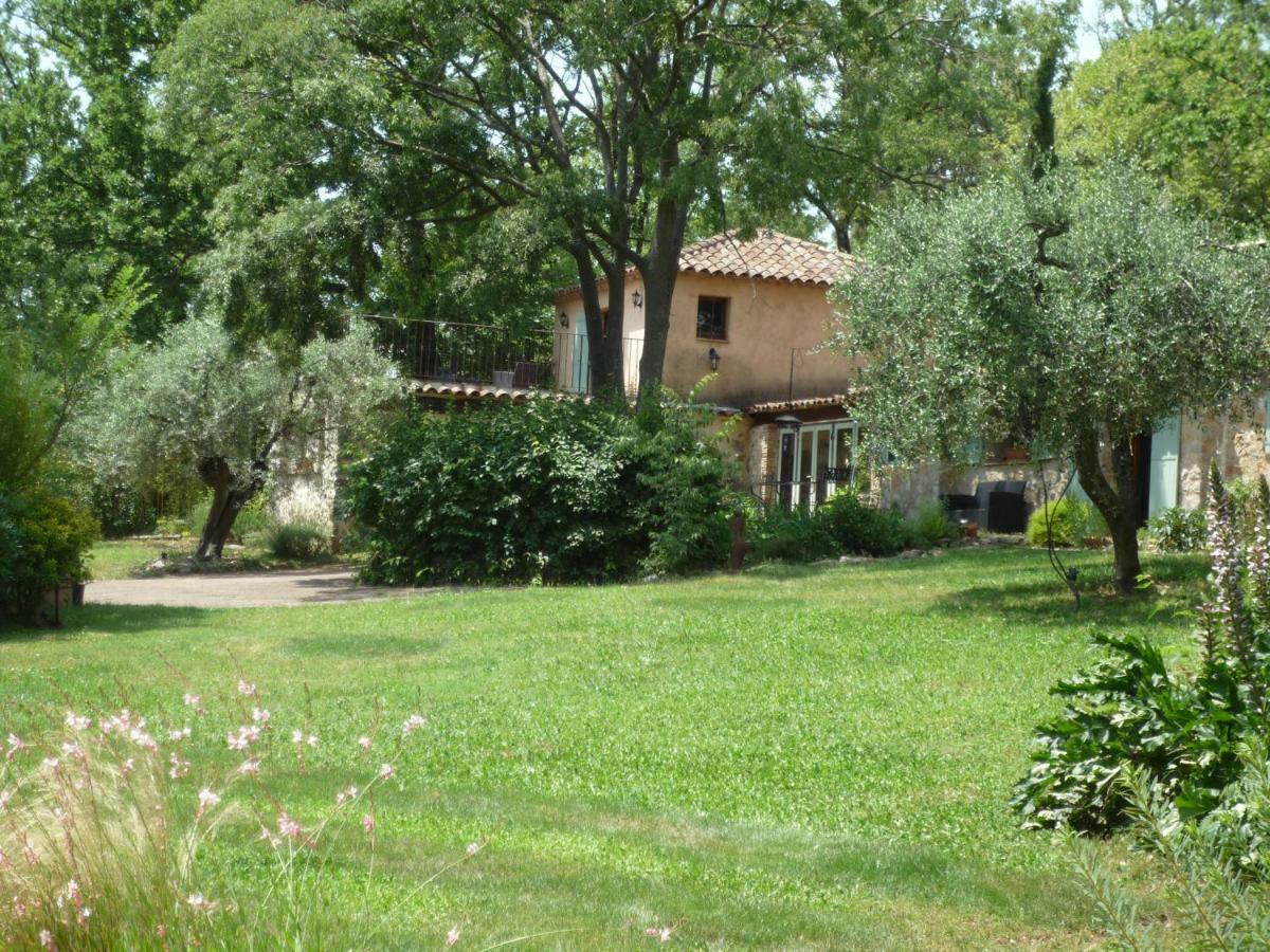 La Rose Des Vents Bed & Breakfast Montauroux Dış mekan fotoğraf